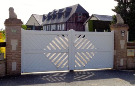 Portail design PVC
