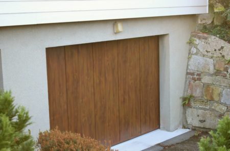 Porte de garage PVC motif bois